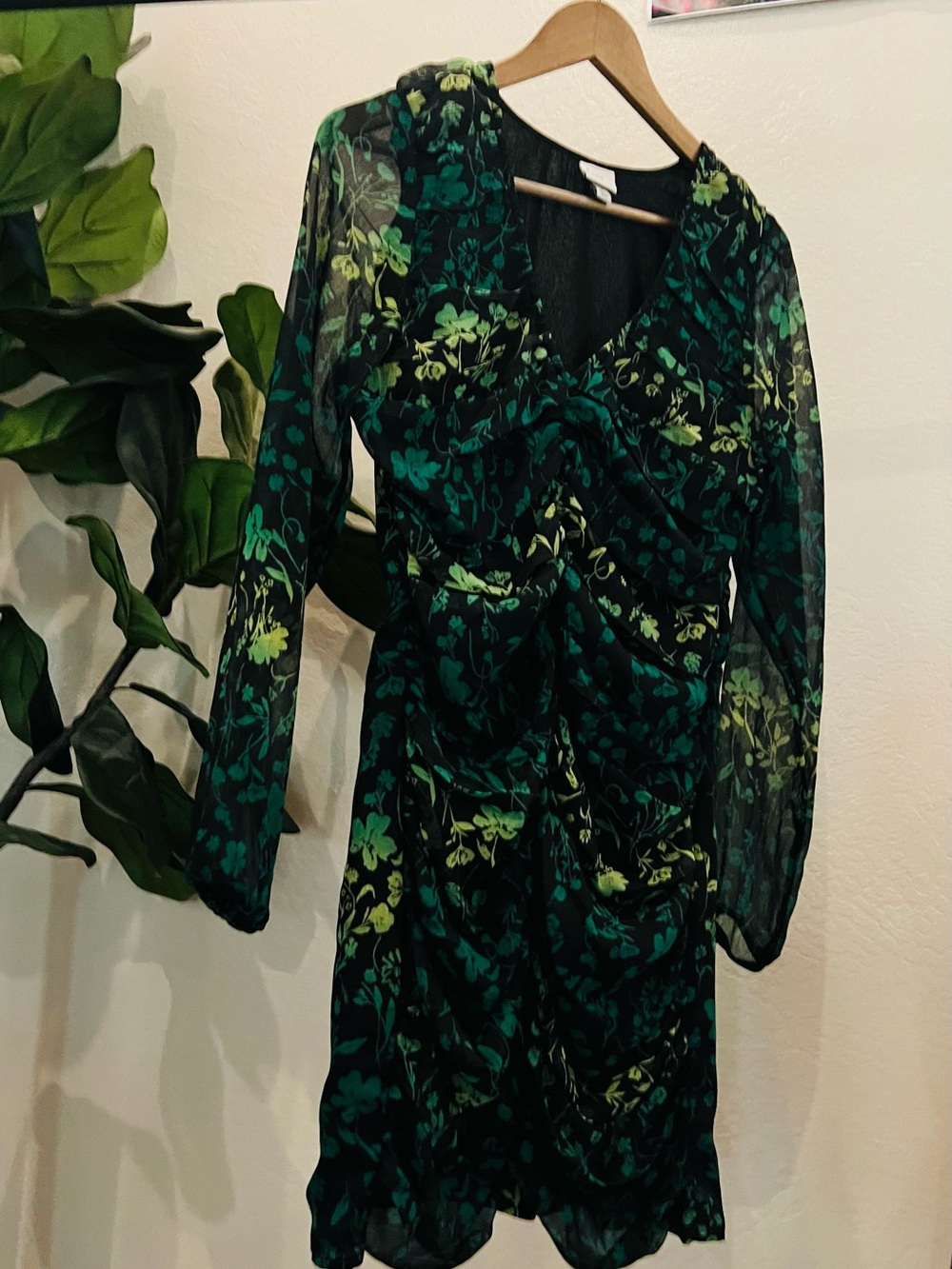 a new day Green Floral Tie-Waist Long Sleeve Dress